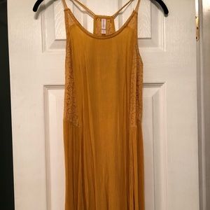 Yellow lacey dress